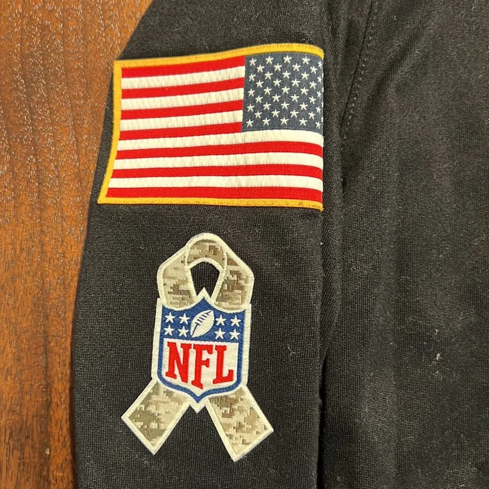 Nike Salute to Service - Picture 2 of 5